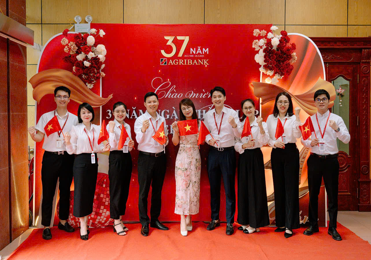 Đồng phục ngân hàng Agribank áo sơ mi