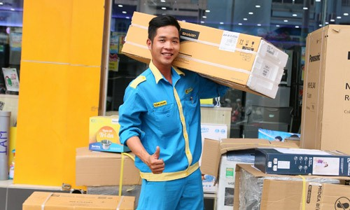trang phục điện máy xanh dành cho nhân viên giao hàng trang phục điện máy xanh dành cho nhân viên giao hàng