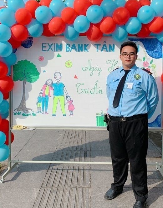 Đồng phục ngân hàng Eximbank Đồng phục ngân hàng Eximbank