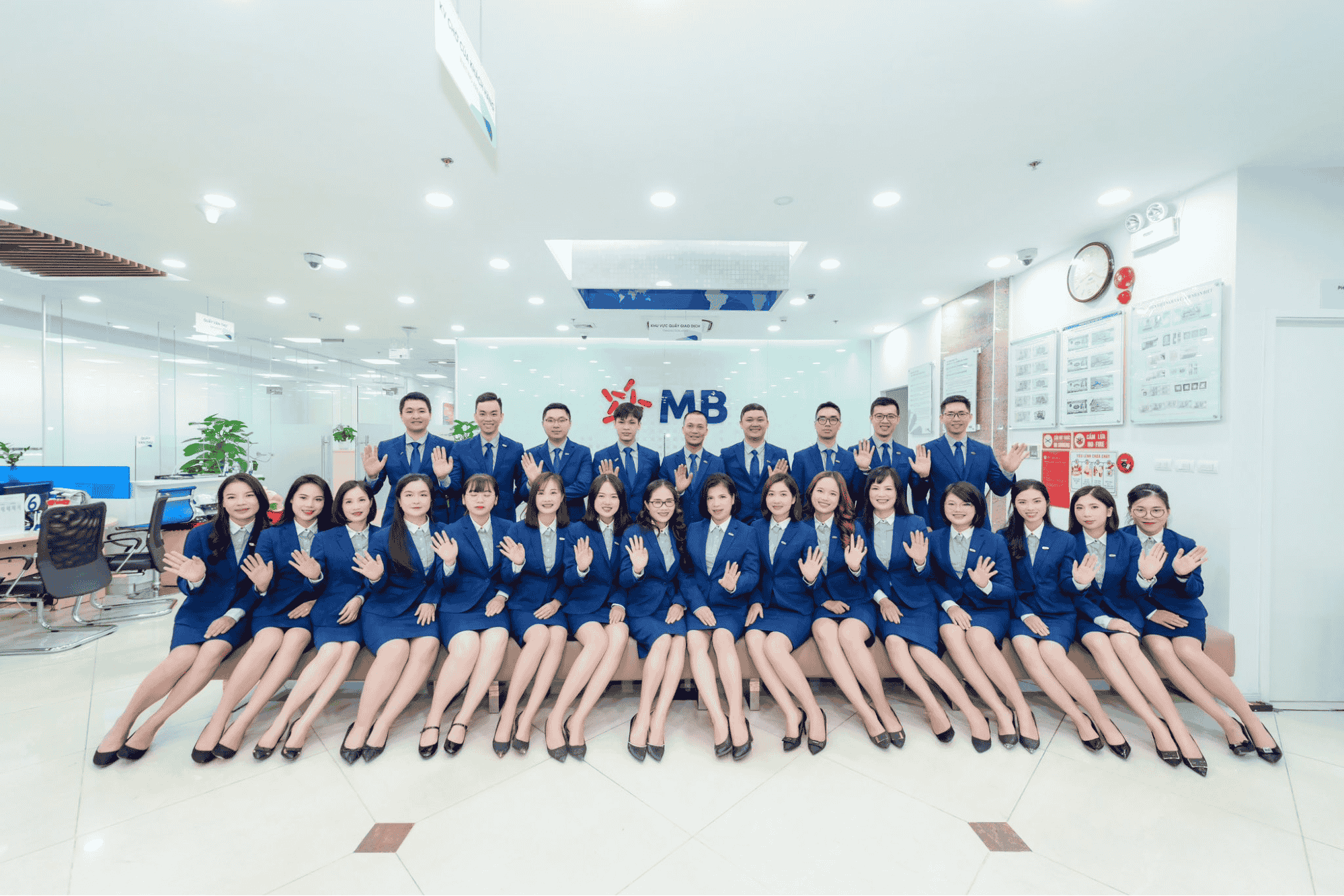 đồng phục ngân hàng mb bank đồng phục ngân hàng mb bank