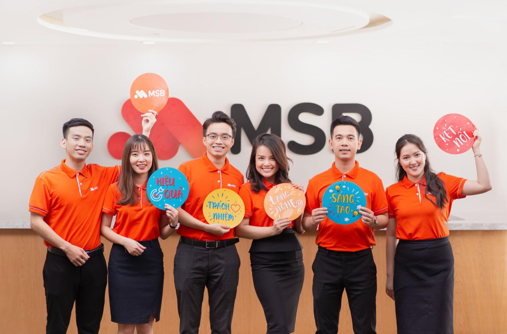 Đồng phục ngân hàng MSB Đồng phục ngân hàng MSB