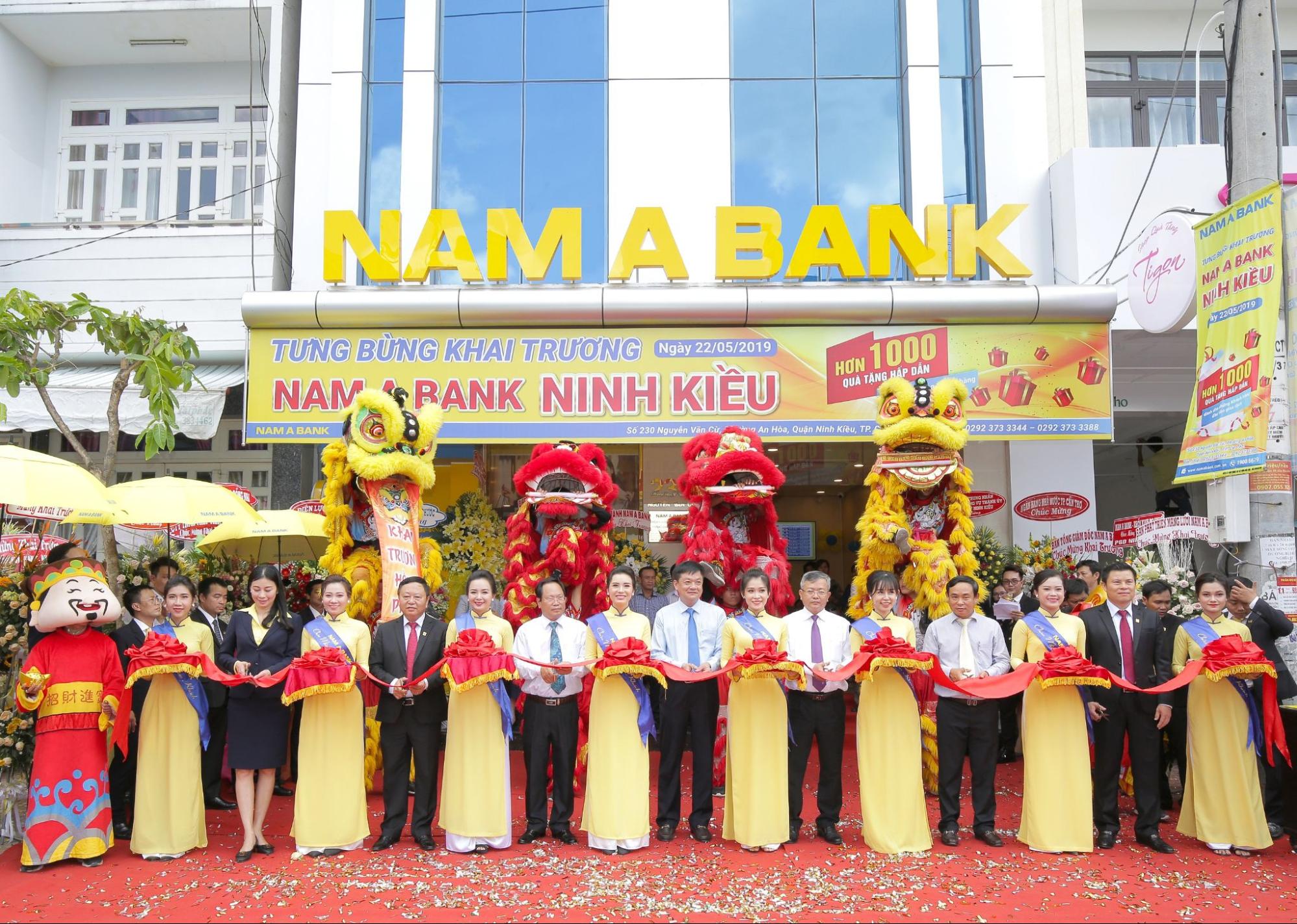 áo đồng phục ngân hàng Nam Á Bank