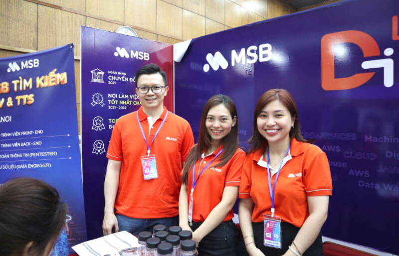 áo thun đồng phục ngân hàng MSB