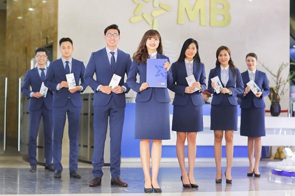 mẫu đồng phục ngân hàng đẹp