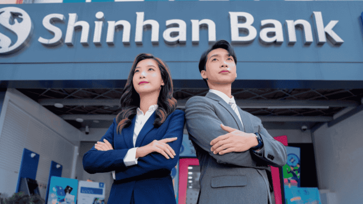 Đồng phục ngân hàng Shinhan Bank Đồng phục ngân hàng Shinhan Bank