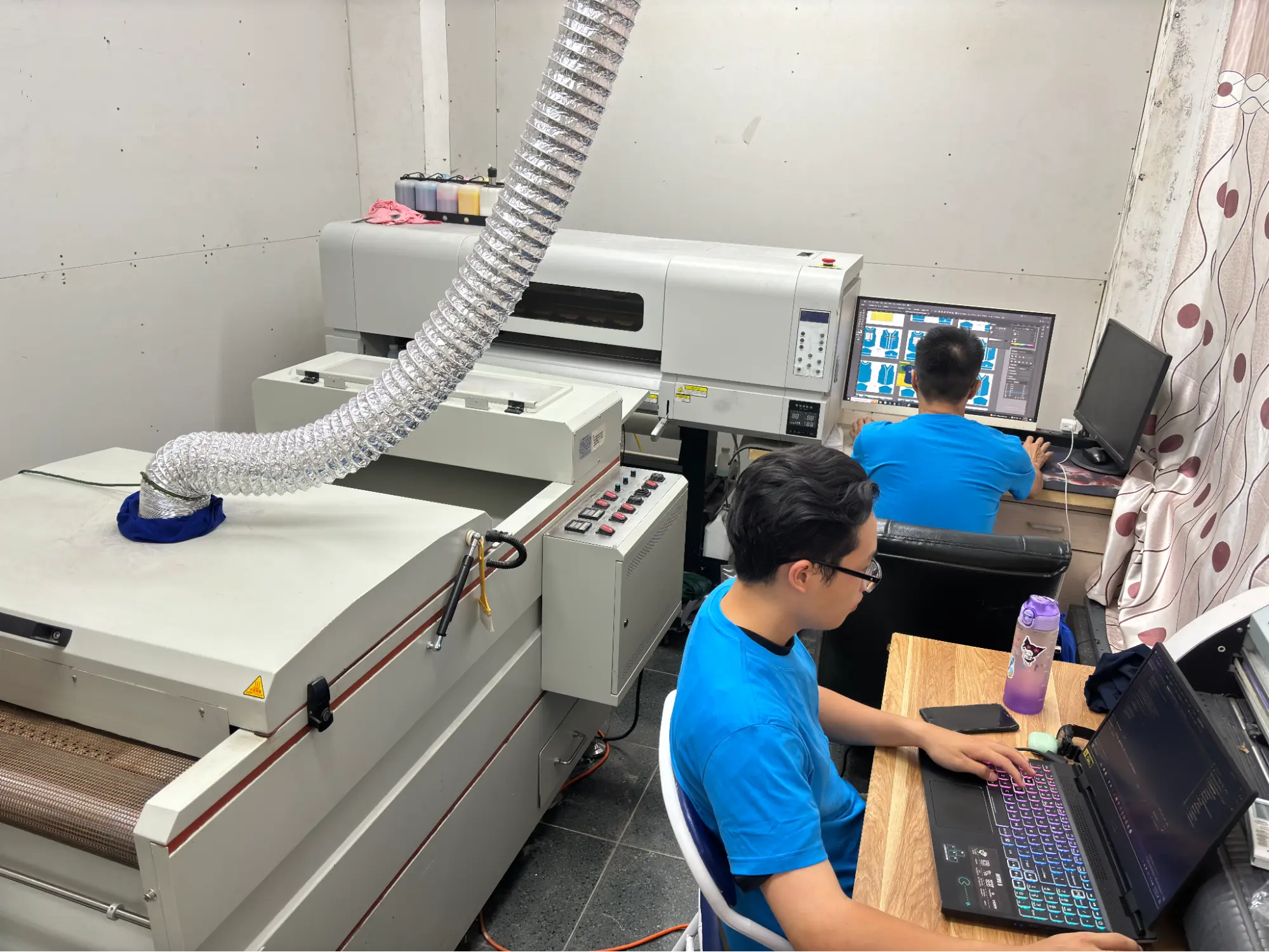 Đội ngũ in áo thun theo yêu cầu ở tphcm giàu kinh nghiệm Đội ngũ in áo thun theo yêu cầu ở tphcm giàu kinh nghiệm