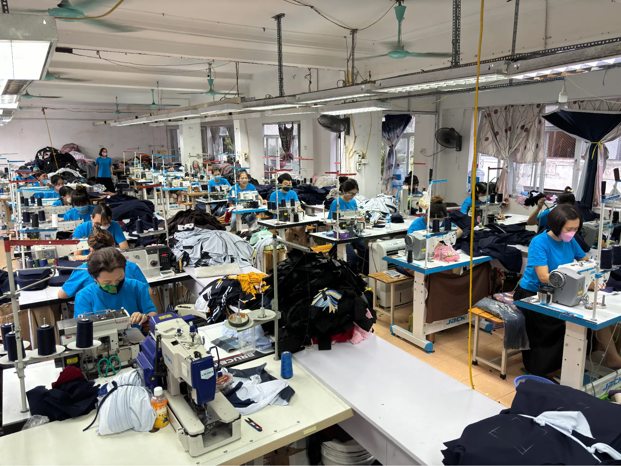May áo thun đồng phục TPHCM đẹp, chất lượng GIÁ TỐT tại xưởng