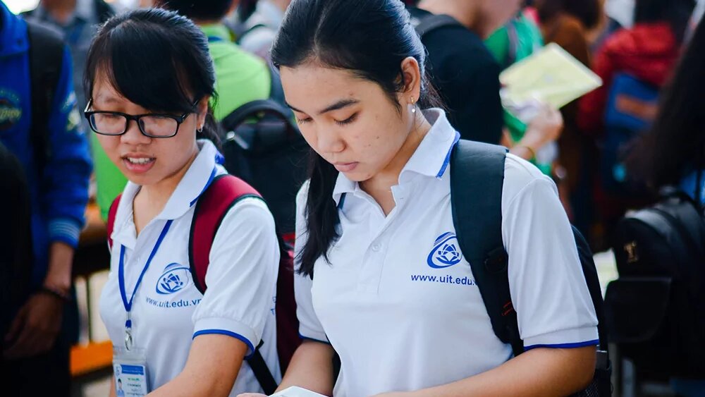 đồng phục sinh viên Đại học Công nghệ thông tin - ĐHQG TP.HCM đồng phục sinh viên Đại học Công nghệ thông tin - ĐHQG TP.HCM