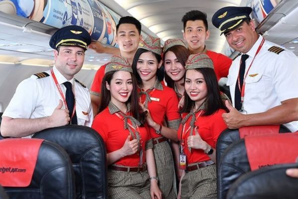 Đồng phục tiếp viên hàng không Vietjet Air Đồng phục tiếp viên hàng không Vietjet Air